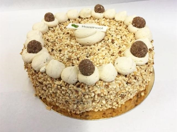Hazelnoottaart 12 pers.