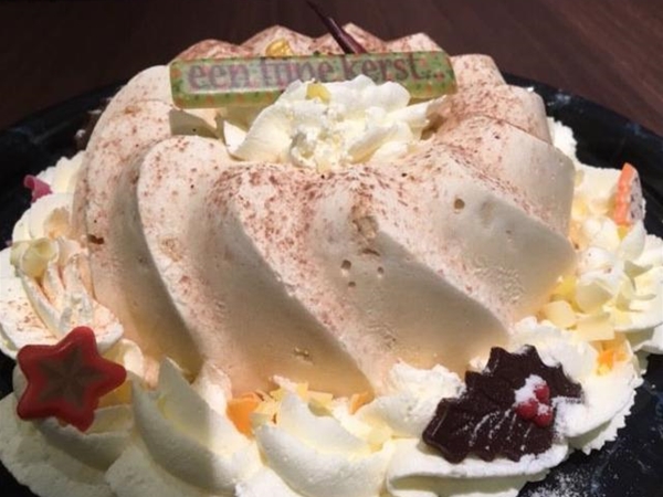 Crème brûléepudding opgemaakt